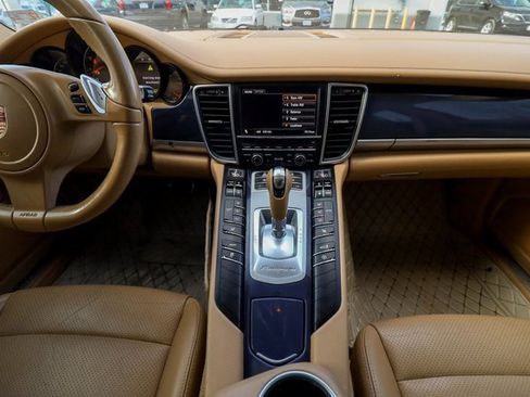 Used 2012 Porsche Panamera 4 image 48
