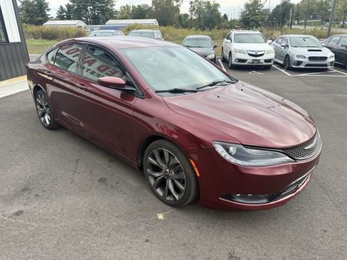Used 2015 Chrysler 200 S w/ Navigation & Sound Group I image 5