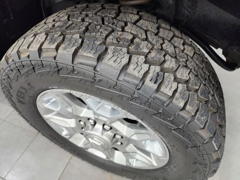 Used 2018 RAM 2500 Limited image 3