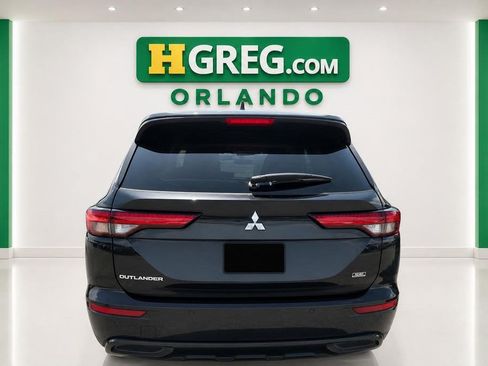 Used 2023 Mitsubishi Outlander SE FWD image 8
