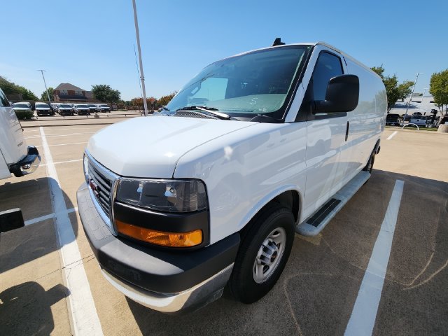 Used 2025 GMC Savana 2500 w/ Driver Convenience Package RWD image 3