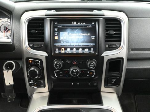 Used 2017 RAM 1500 Big Horn AWD/4WD image 35