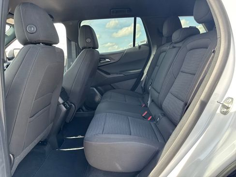 Used 2026 Chevrolet Equinox LT FWD image 12