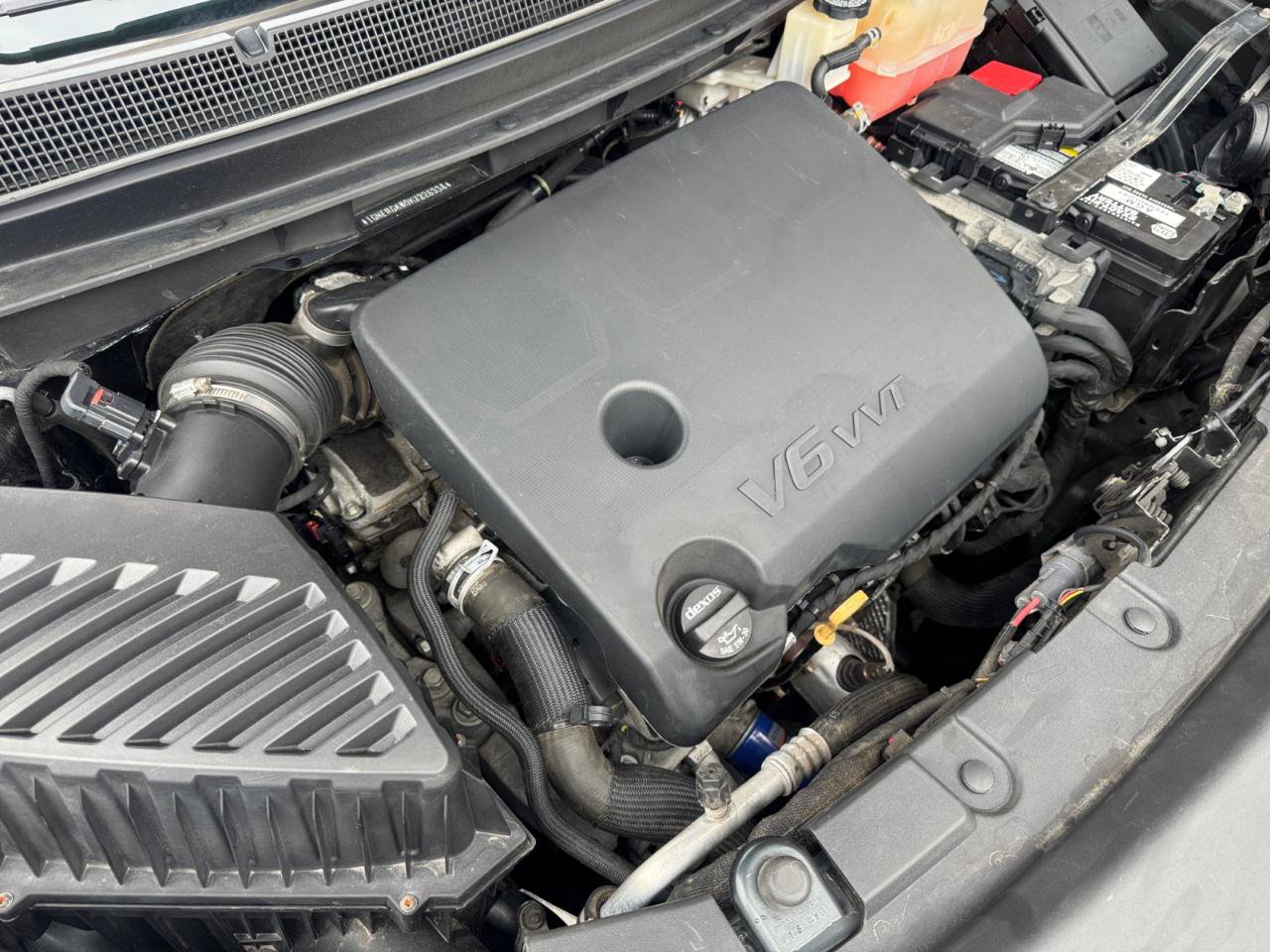Used 2019 Chevrolet Traverse LT FWD image 37