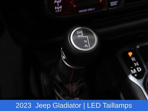 Used 2023 Jeep Gladiator Rubicon w/ LED Lighting Group AWD/4WD image 28