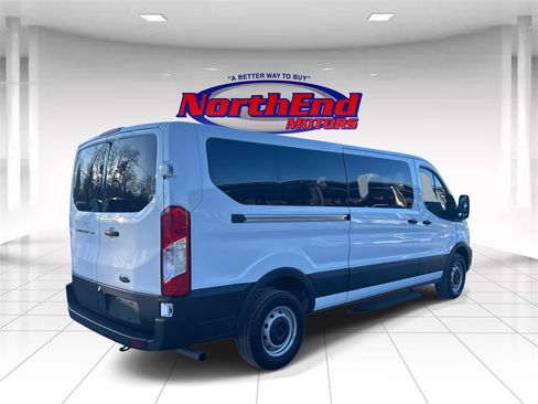 Used 2023 Ford Transit 350 XL image 3