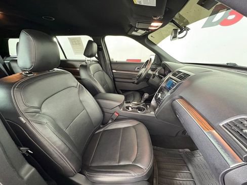Used 2019 Ford Explorer Limited image 63