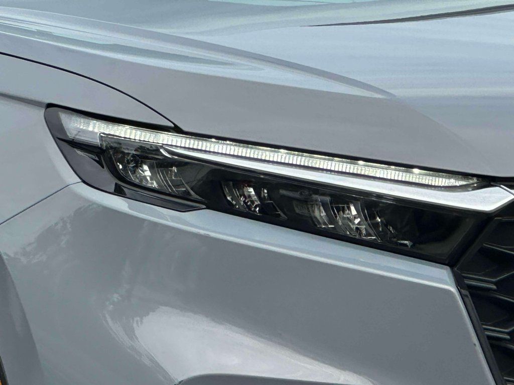 Used 2023 Honda CR-V LX image 7