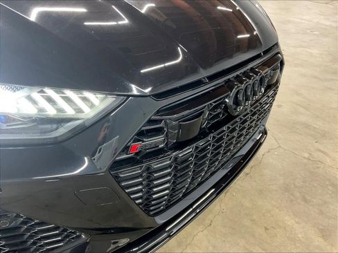 Used 2022 Audi RS 6 w/ Executive Package image 31