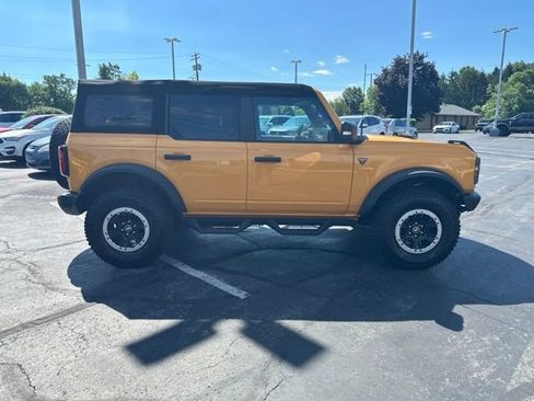 Used 2022 Ford Bronco Badlands w/ Sasquatch Package AWD/4WD image 3