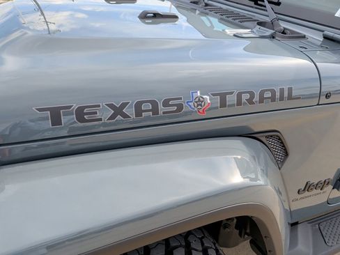 New 2026 Jeep Gladiator Sport image 48