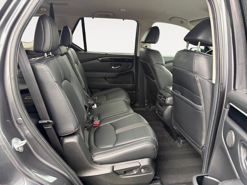 Certified 2024 Honda Pilot EX-L image 18