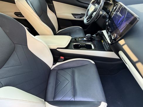 Used 2024 Lexus NX 350h AWD w/ Vision Package image 40