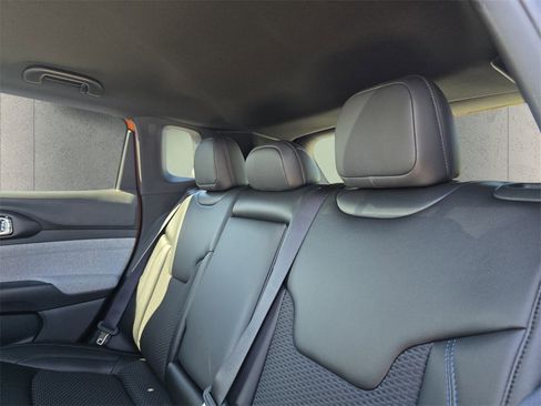 New 2026 Jeep Compass Latitude image 7