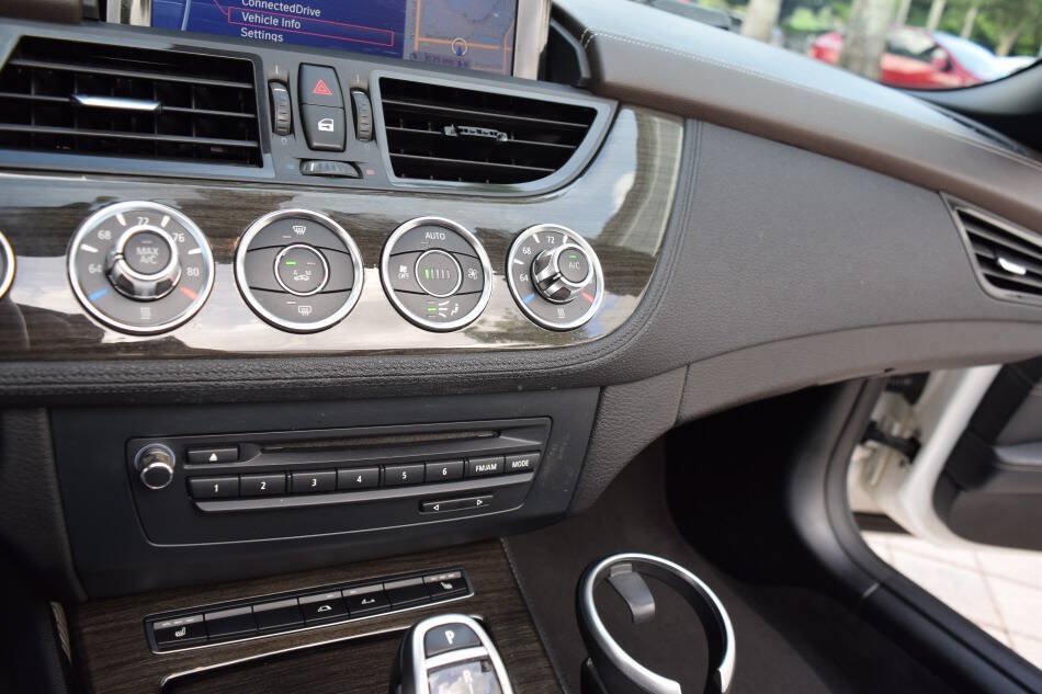 Used 2014 BMW Z4 sDrive35i RWD image 61