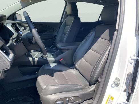 Used 2023 GMC Terrain SLT w/ Tech Package AWD/4WD image 12