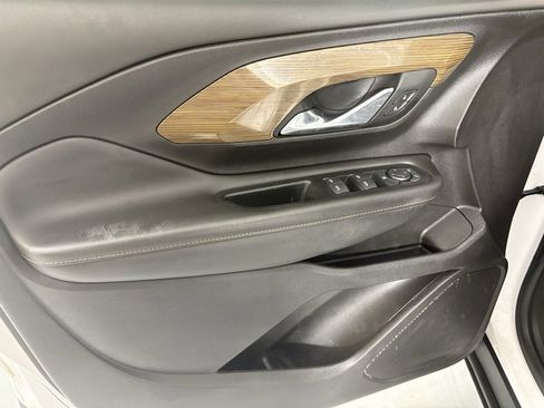 Used 2018 GMC Terrain SLE image 13