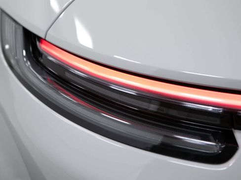 Certified 2024 Porsche 911 Targa 4 GTS AWD/4WD image 18