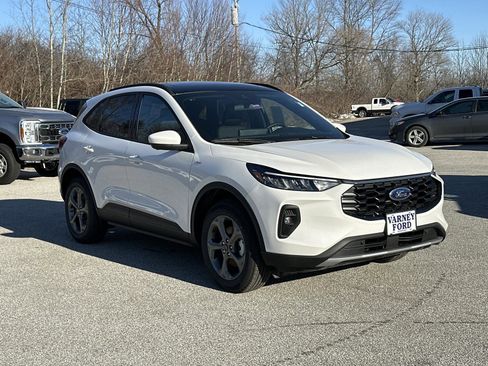 New 2025 Ford Escape ST-Line Select w/ Tech Pack #2 AWD/4WD image 3
