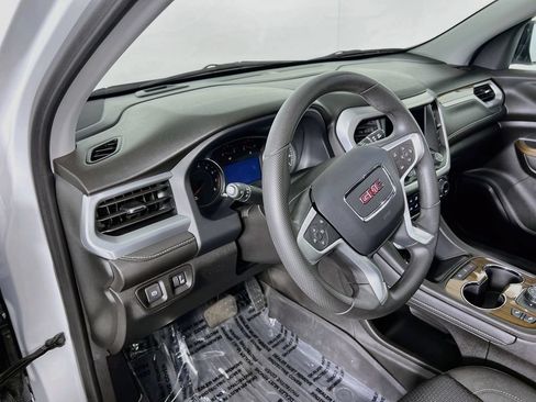 Certified 2023 GMC Acadia SLE w/ Driver Convenience Package AWD/4WD image 8