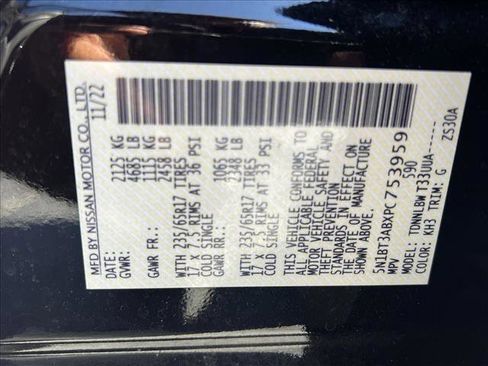 Used 2023 Nissan Rogue S image 25