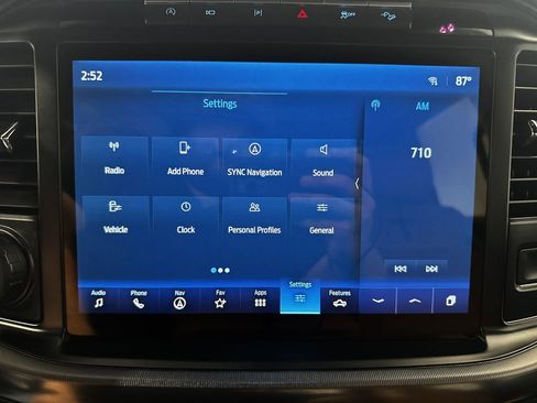 Used 2021 Ford F150 Platinum w/ FX4 Off-Road Package AWD/4WD image 30