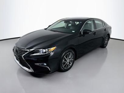 Used 2017 Lexus ES 350 w/ Luxury Package