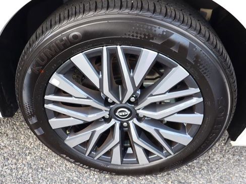 Used 2025 Nissan Altima 2.5 SV image 28