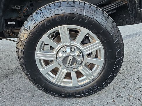 Used 2019 Ford F350 Limited w/ Snow Plow Prep Package image 10