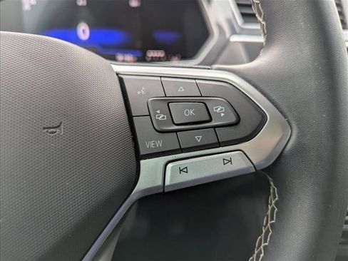 Certified 2023 Volkswagen Tiguan SE FWD image 14
