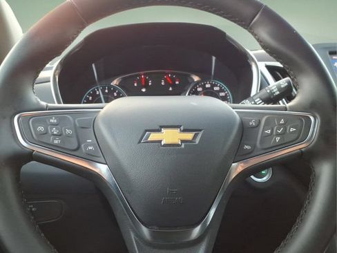 Used 2024 Chevrolet Equinox LT FWD image 24