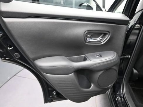 Certified 2024 Honda HR-V LX image 25