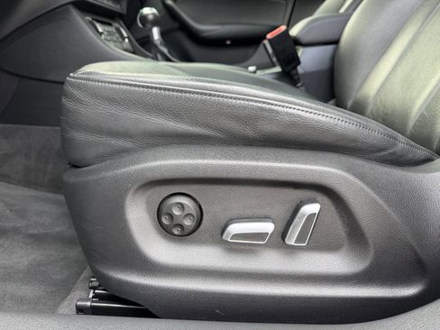 Used 2017 Audi Q3 2.0T Premium w/ Convenience Package image 18