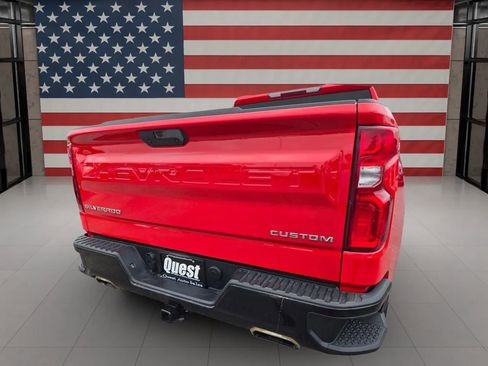 Used 2019 Chevrolet Silverado 1500 Custom Trail Boss w/ Custom Convenience Package AWD/4WD image 4