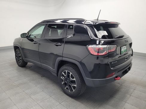 Used 2019 Jeep Compass Trailhawk w/ Leather Interior Group AWD/4WD image 3
