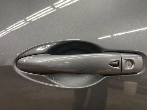 New 2025 Nissan Versa SR image 12