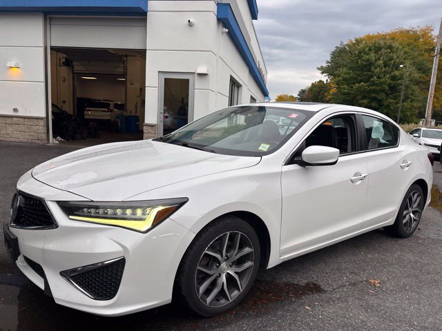Used 2019 Acura ILX w/ Premium Package FWD image 2