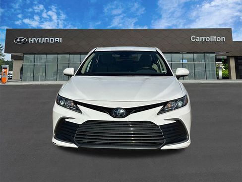 Used 2023 Toyota Camry LE image 2