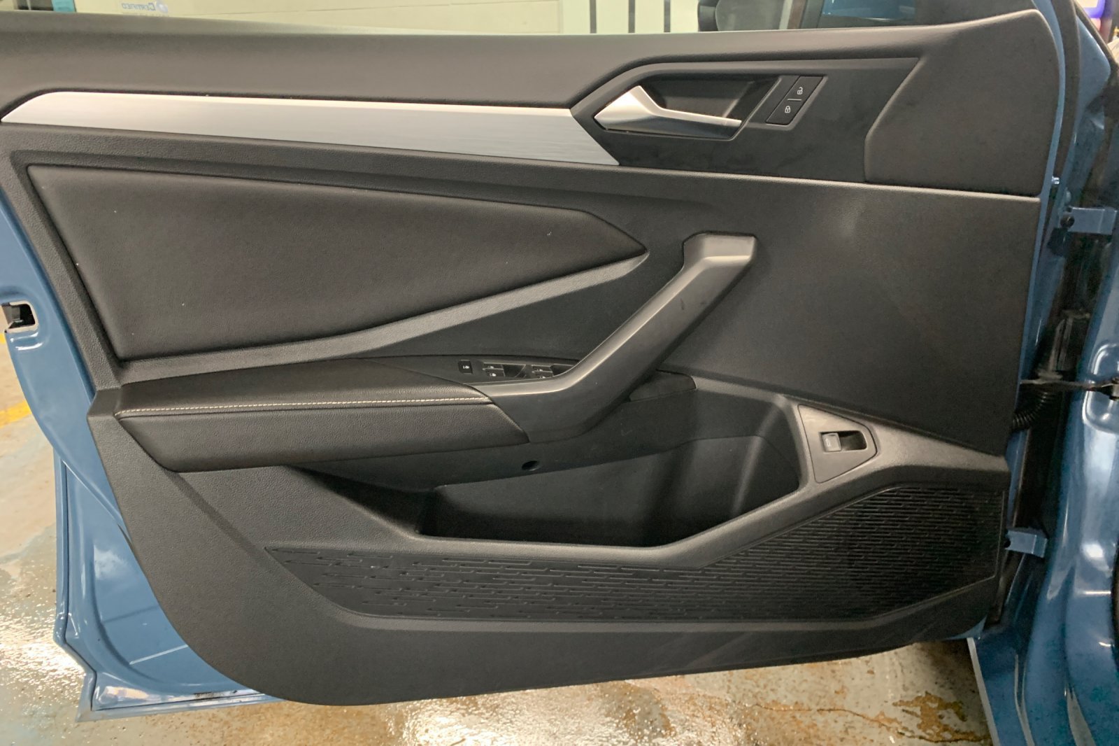 Used 2025 Volkswagen Jetta S FWD image 10