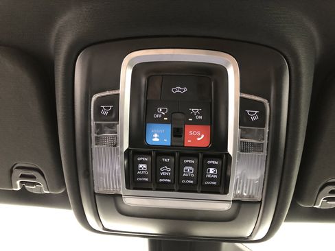 Certified 2025 RAM 1500 Rebel w/ G/T Package image 23