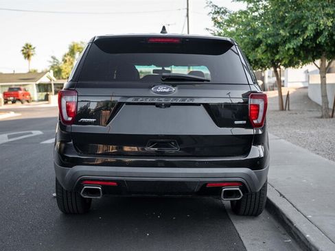 Used 2017 Ford Explorer Sport w/ Equipment Group 401A AWD/4WD image 4