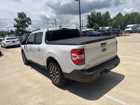 Used 2024 Ford Maverick Lariat FWD image 6
