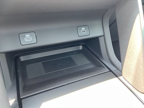 New 2025 Land Rover Discovery Sport S image 21