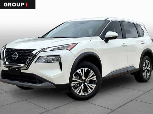 Used 2023 Nissan Rogue SV image 1