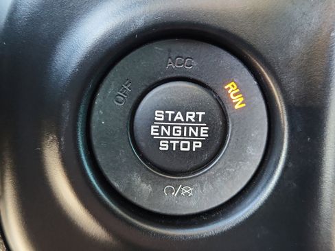 Used 2020 Jeep Wrangler Sport AWD/4WD image 20