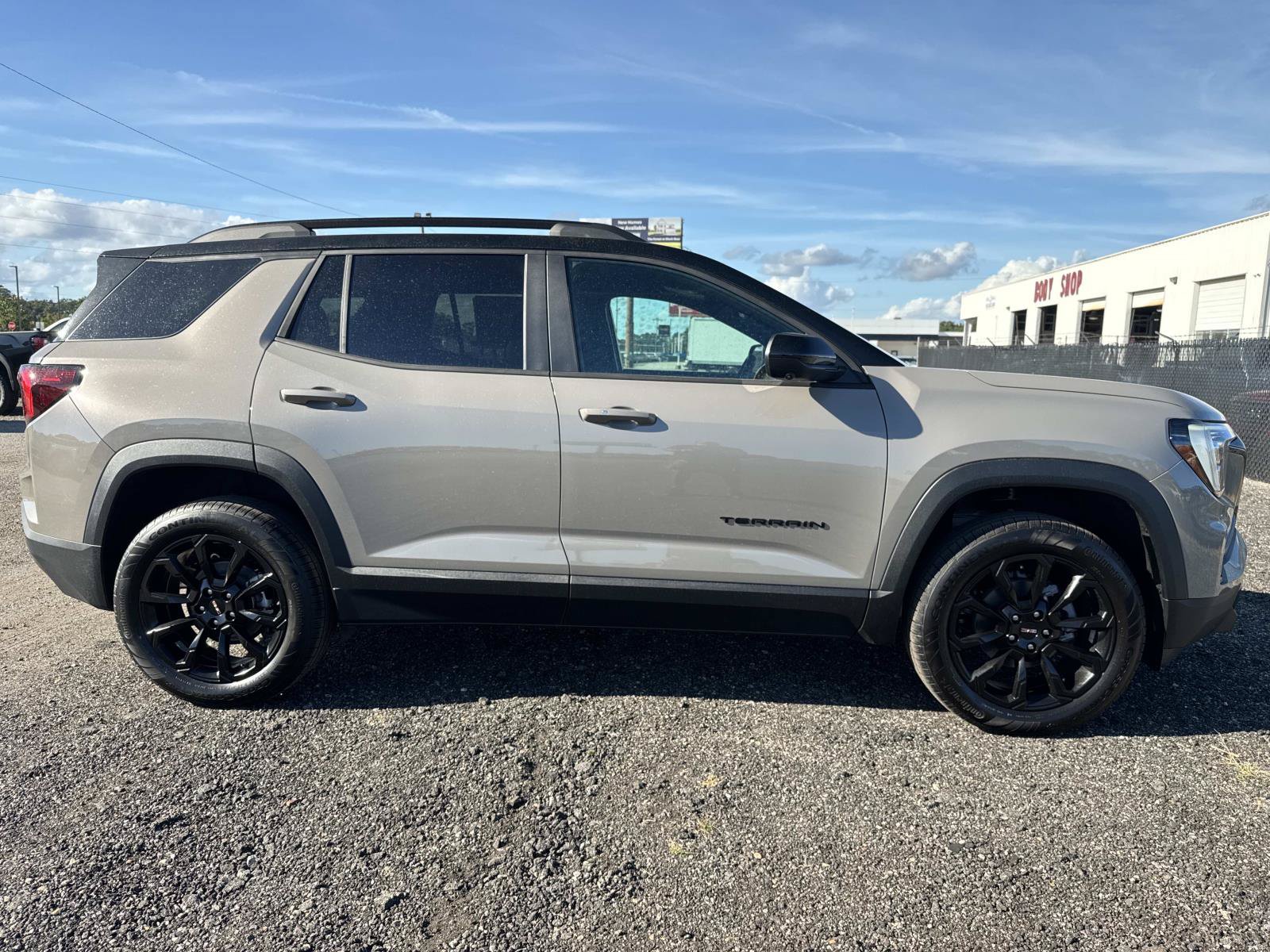 New 2027 GMC Terrain Elevation FWD image 2