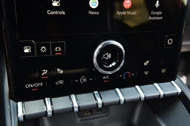 Used 2025 GMC Terrain Elevation FWD image 16