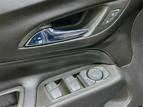 Used 2022 Chevrolet Equinox LT image 17