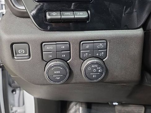 Used 2024 Chevrolet Silverado 1500 LTZ w/ LTZ Premium Package AWD/4WD image 26