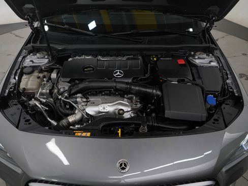 Used 2021 Mercedes-Benz CLA 250 4MATIC image 33